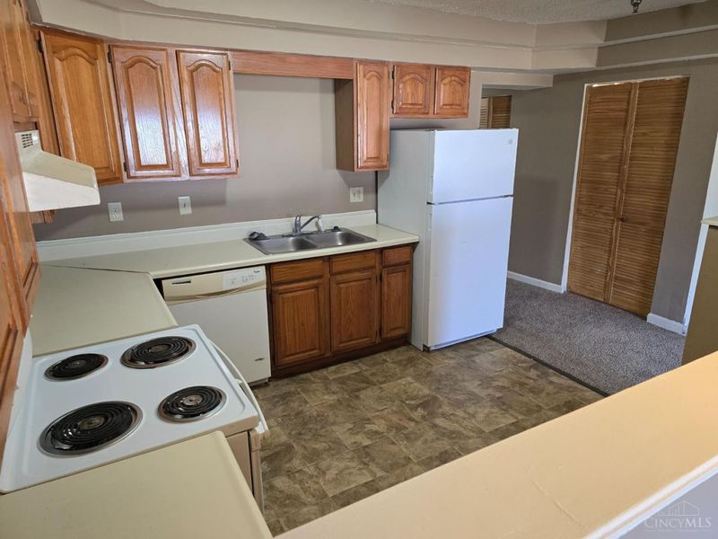 101 Maple Gardens Drive, Union, OH 45322 Photo 8