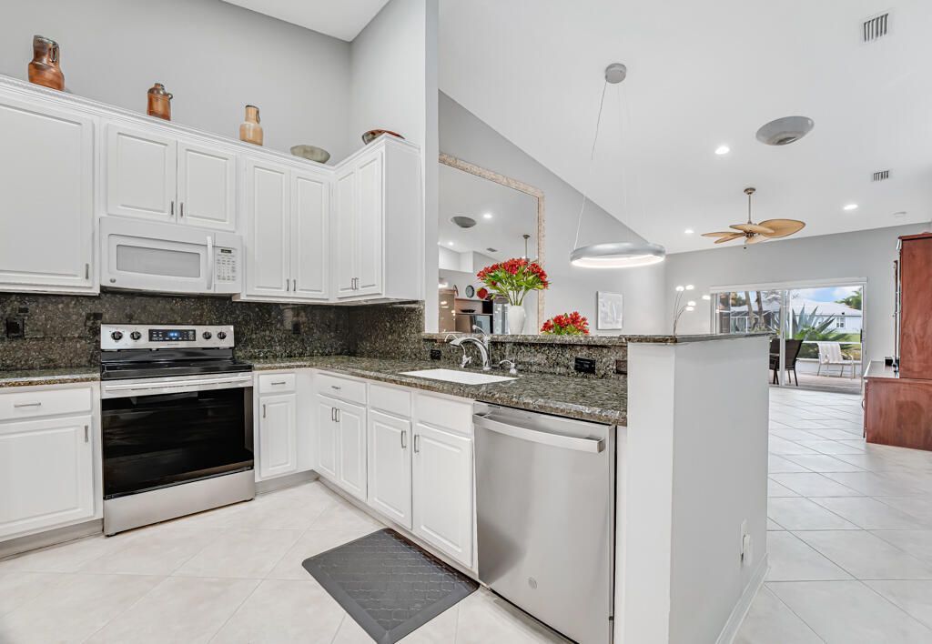 8590 Logia Circle, Boynton Beach, FL 33472 Photo