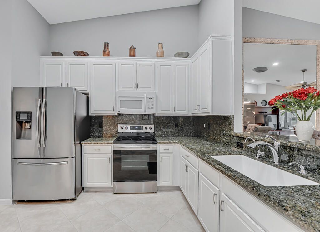 8590 Logia Circle, Boynton Beach, FL 33472 Photo