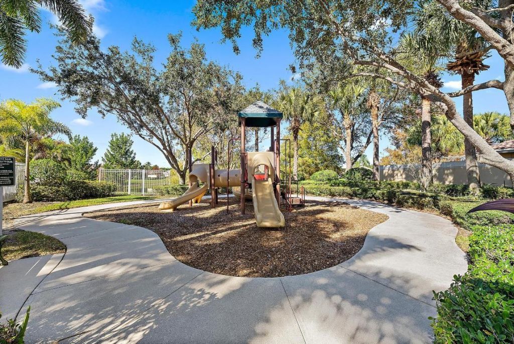 4702 Dovehill Drive, Palm Beach Gardens, FL 33418 Photo