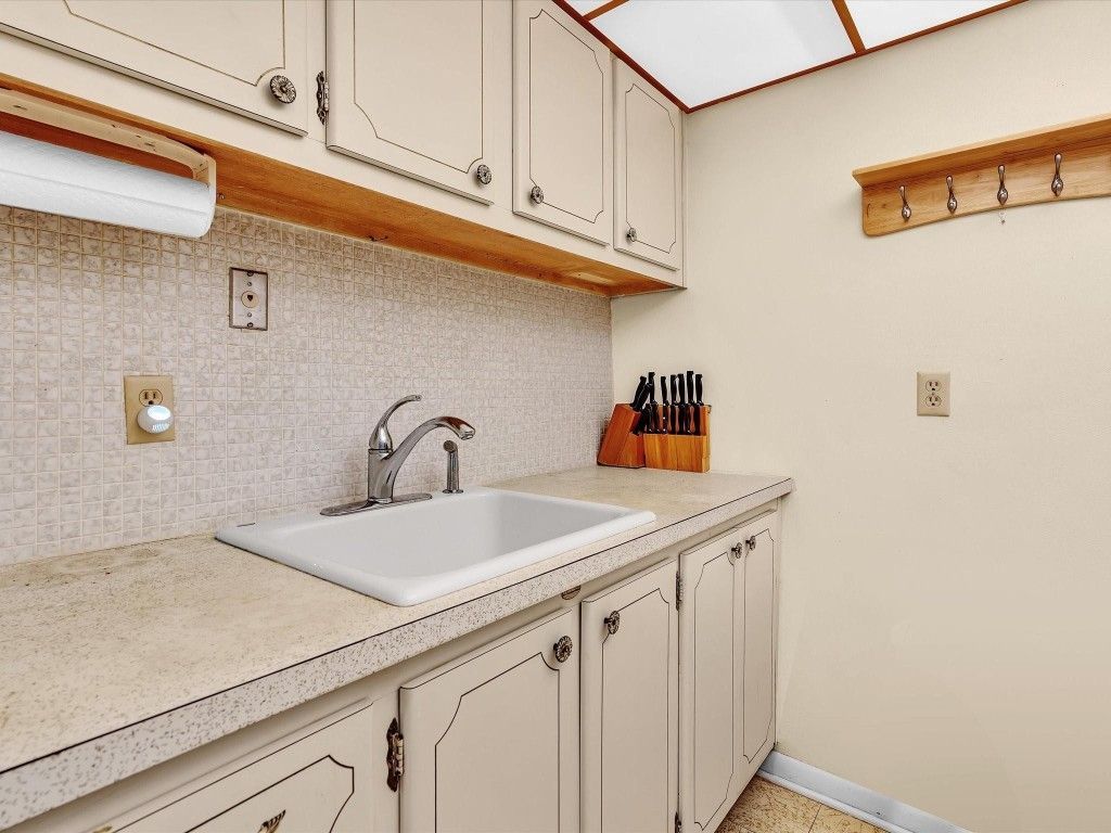 2124 NE 56th Court, Unit 209, Fort Lauderdale, FL 33308 Photo