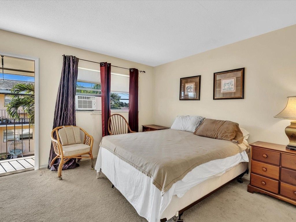 2124 NE 56th Court, Unit 209, Fort Lauderdale, FL 33308 Photo