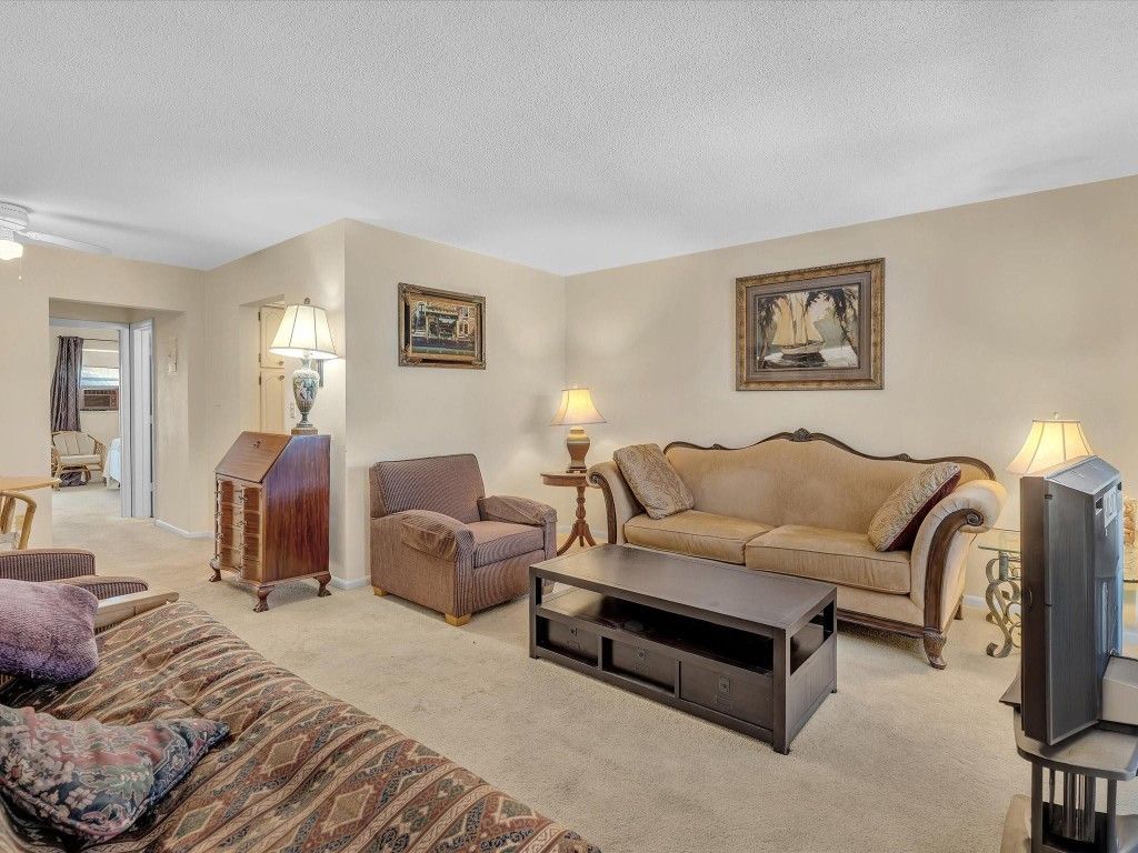 2124 NE 56th Court, Unit 209, Fort Lauderdale, FL 33308 Photo