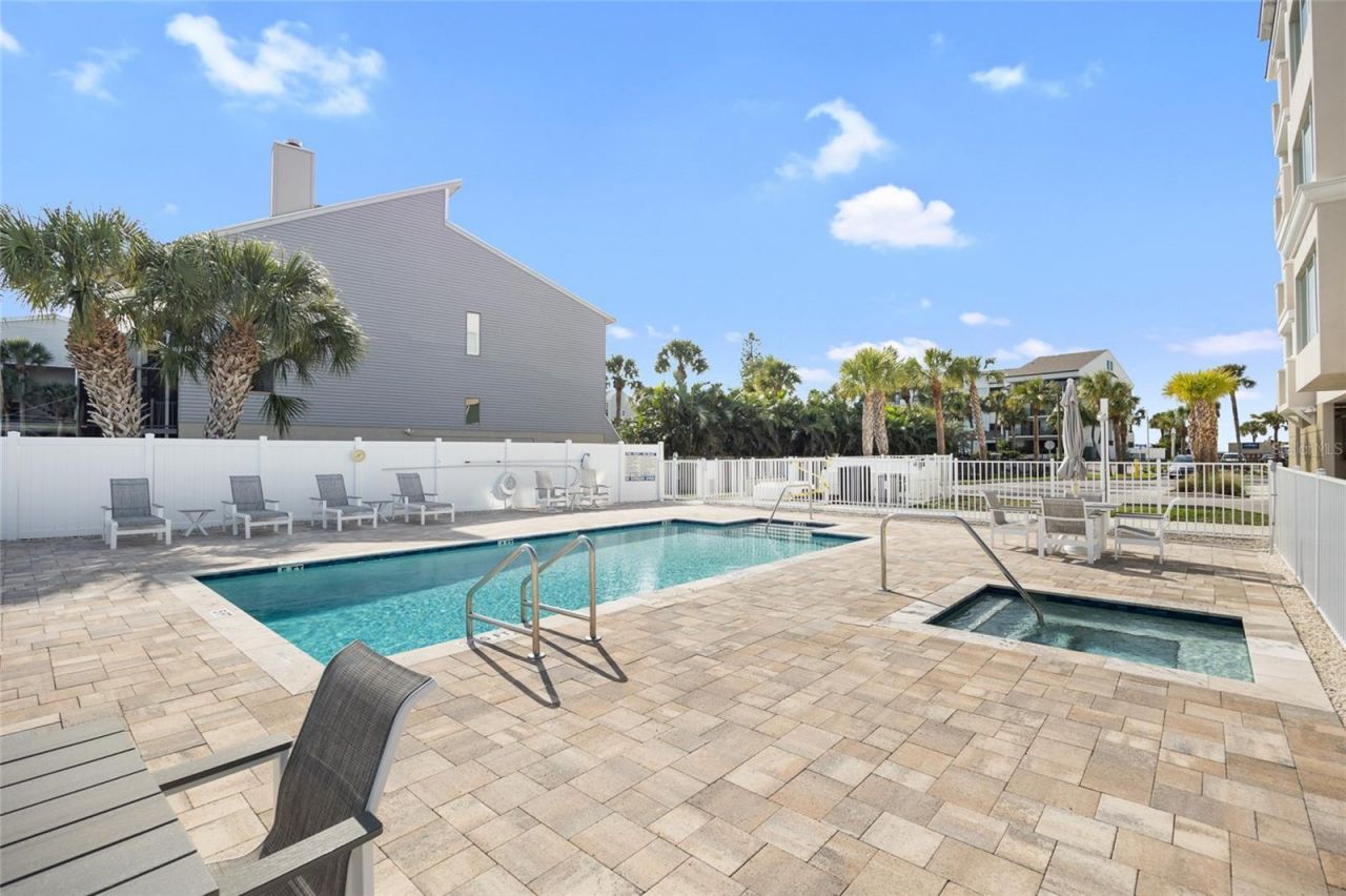 20001 Gulf Boulevard, Unit 405, Indian Shores, FL 33785 Photo