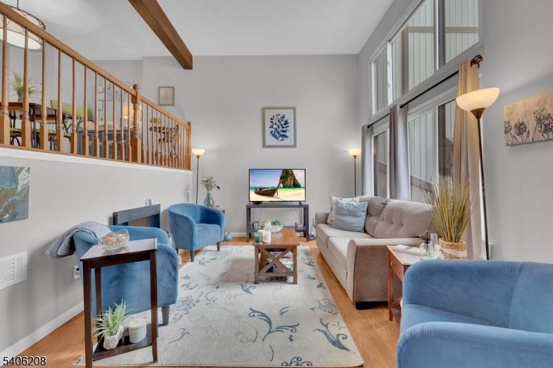 329 Alpine Ct, Stanhope, NJ 07874 Main Photo