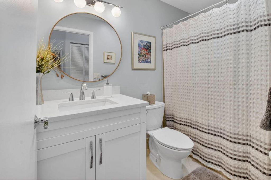 5374 Venetia Court, Unit E, Boynton Beach, FL 33437 Photo