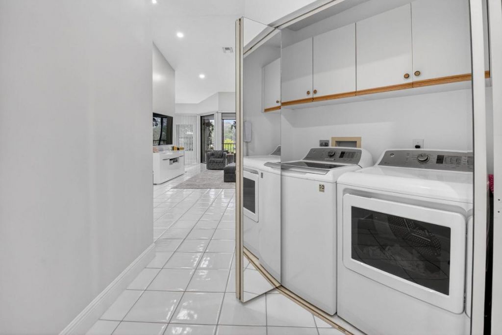 5374 Venetia Court, Unit E, Boynton Beach, FL 33437 Photo