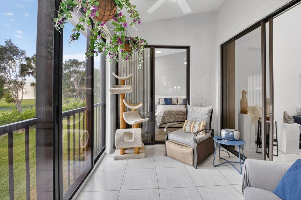 5374 Venetia Court, Unit E, Boynton Beach, FL 33437 Photo