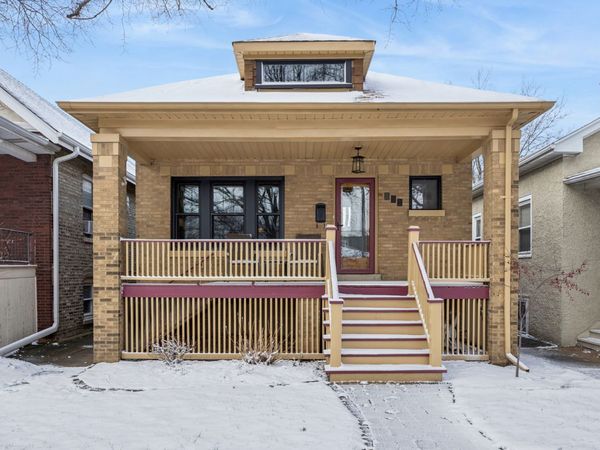 215 Rockford Avenue, Forest Park, IL 60130