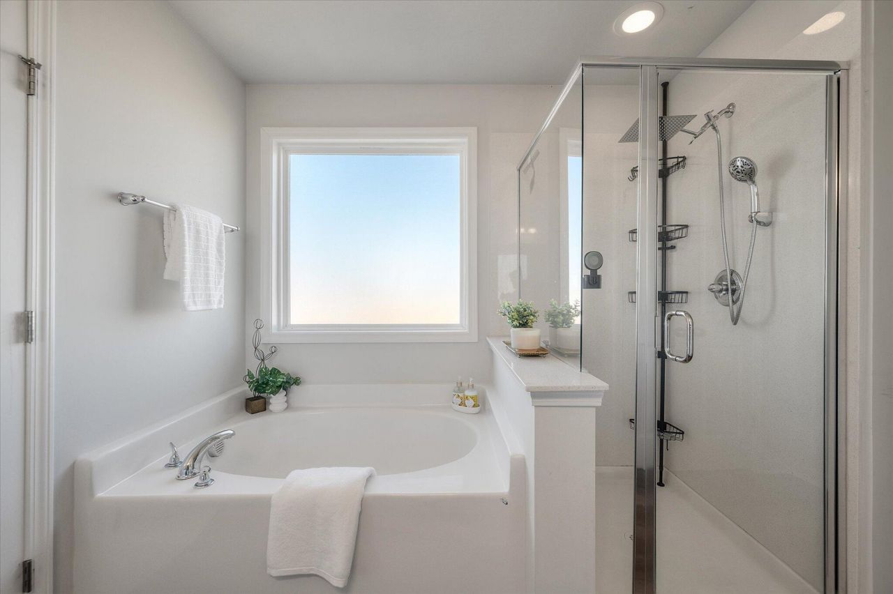 303 Torslanda Lane Photo 16