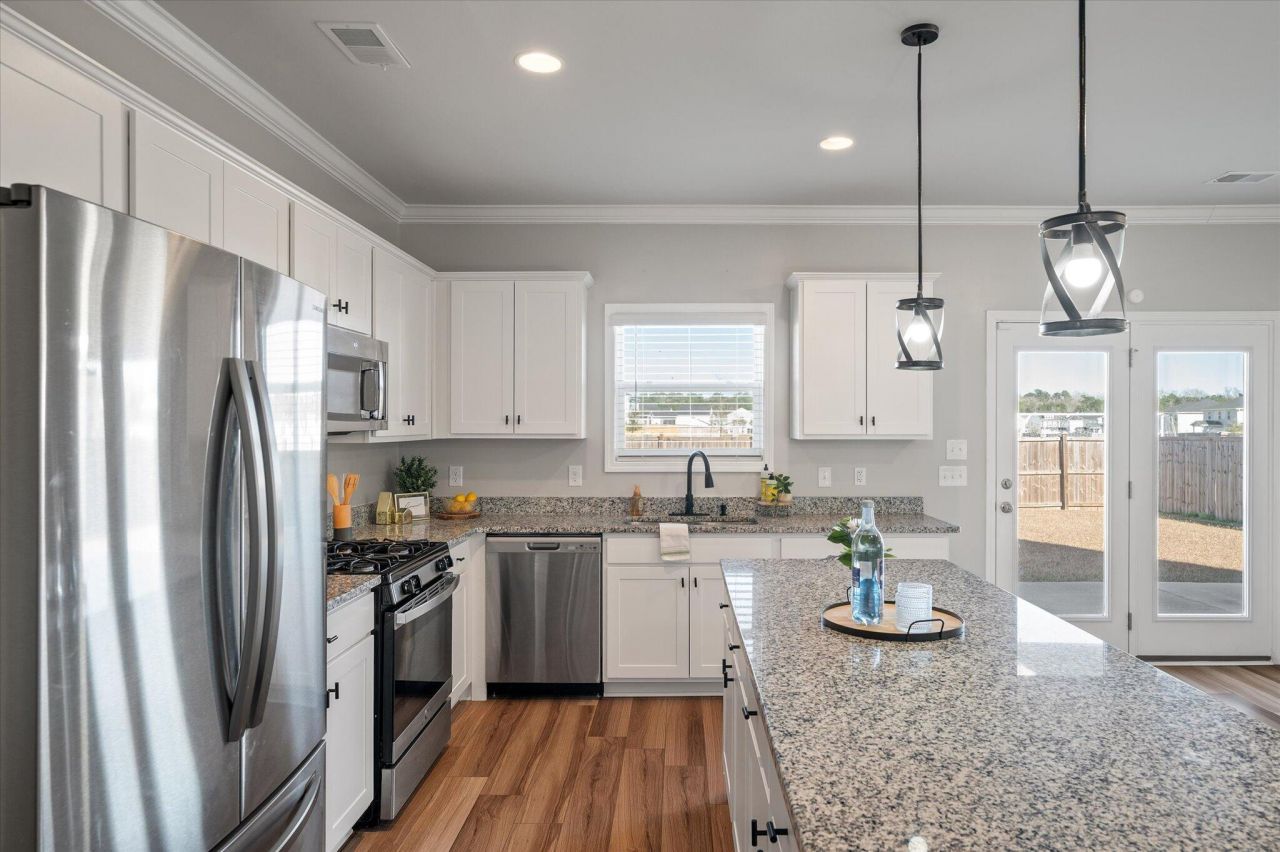 303 Torslanda Lane Photo 8