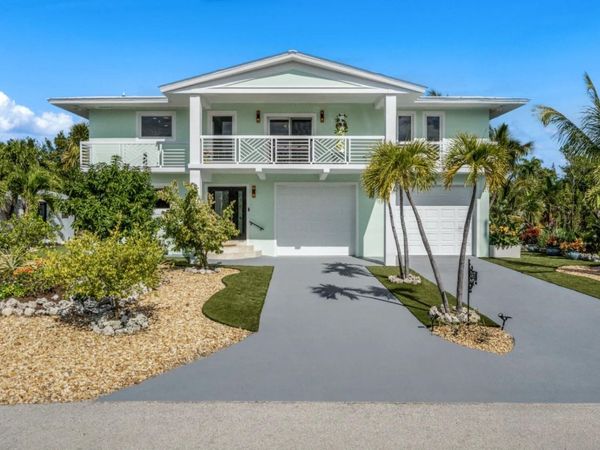 247 W Seaview Circle, Duck, FL 33050