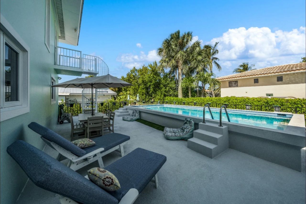 247 W Seaview Circle, Duck, FL 33050 Photo