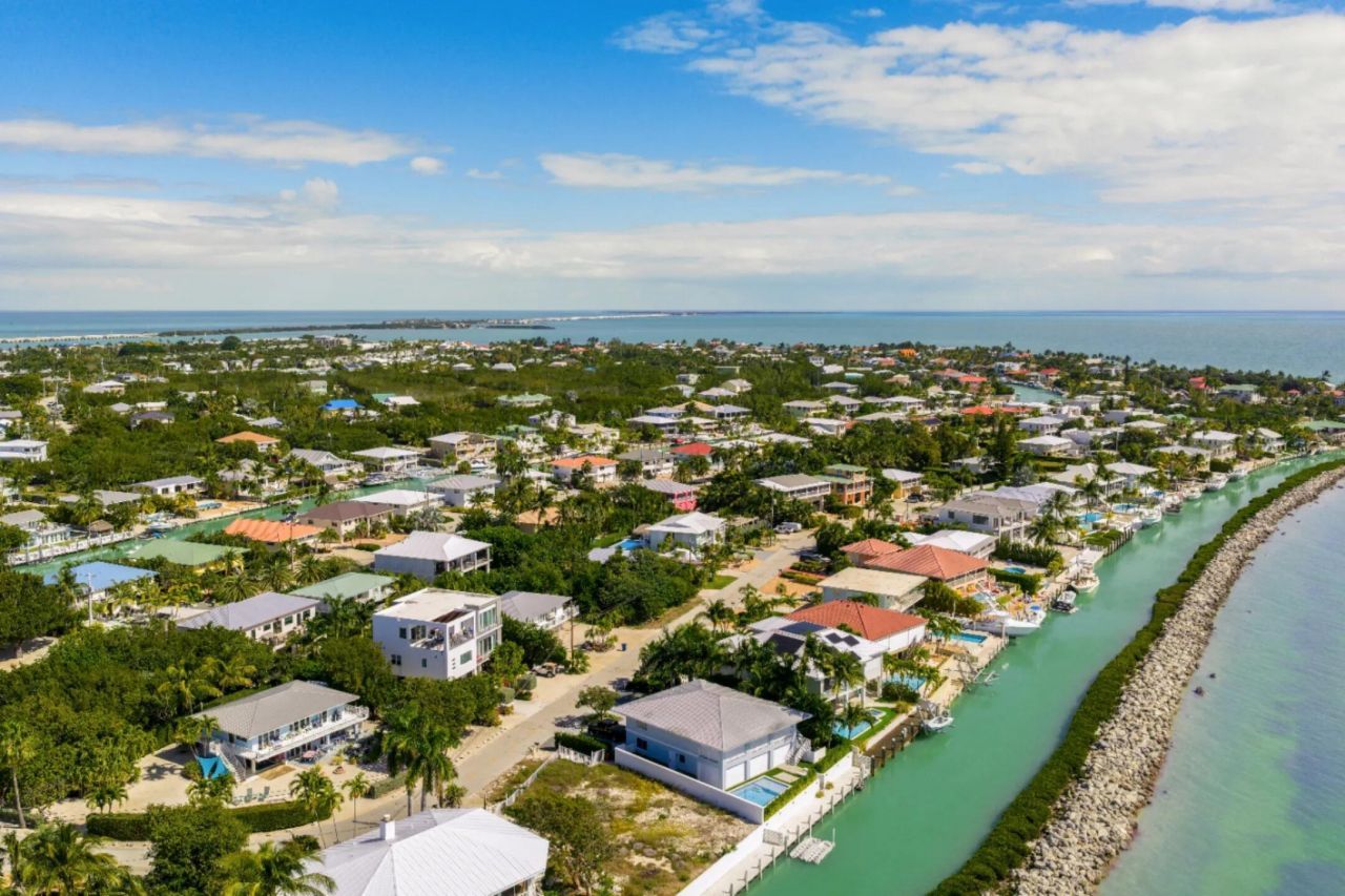 247 W Seaview Circle, Duck, FL 33050 Photo