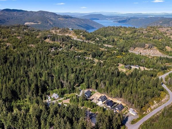 4229 Goldstream Heights Dr, Malahat, BC V8H 2J1