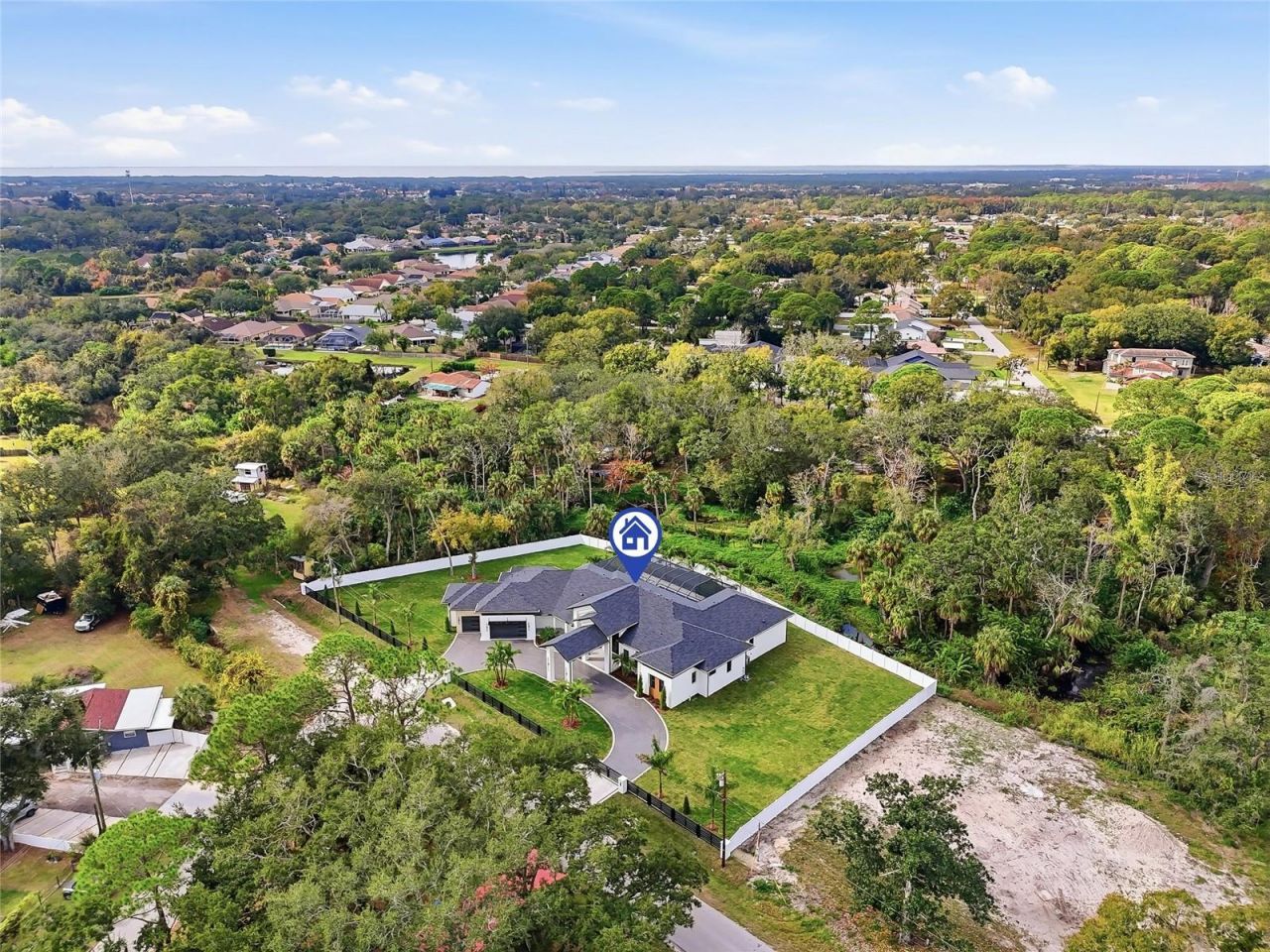 6802 E Creek Drive, Tampa, FL 33615 Photo