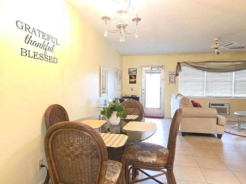 204 Kent L, Unit L, West Palm Beach, FL 33417 Photo
