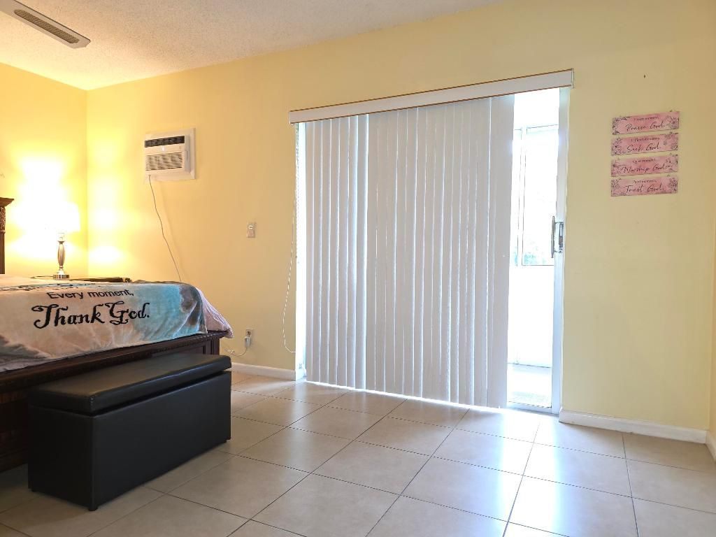 204 Kent L, Unit L, West Palm Beach, FL 33417 Photo