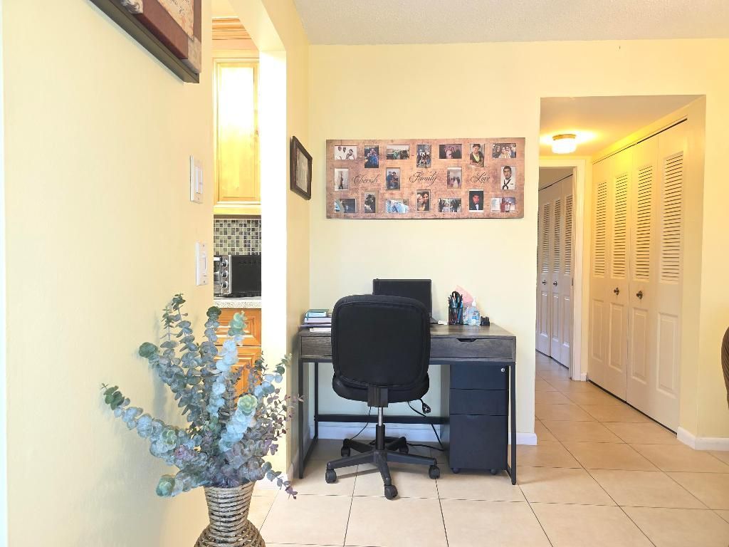204 Kent L, Unit L, West Palm Beach, FL 33417 Photo