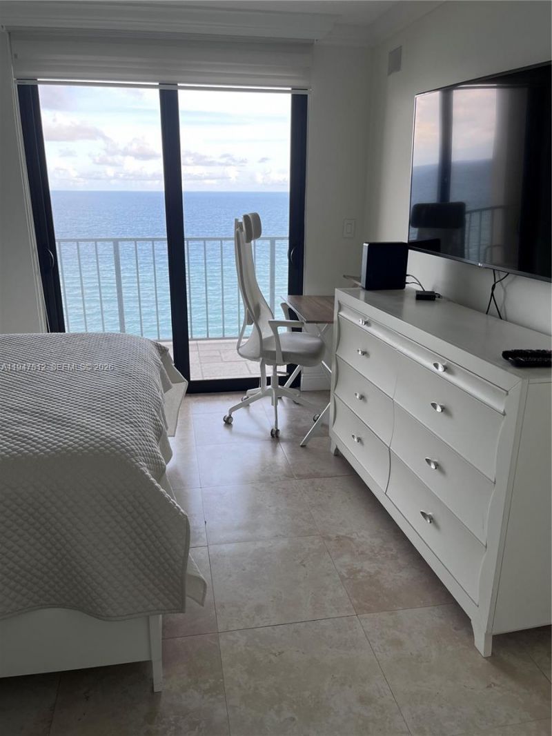 2625 Collins Ave, Unit 1407, Miami Beach, FL 33140 Photo