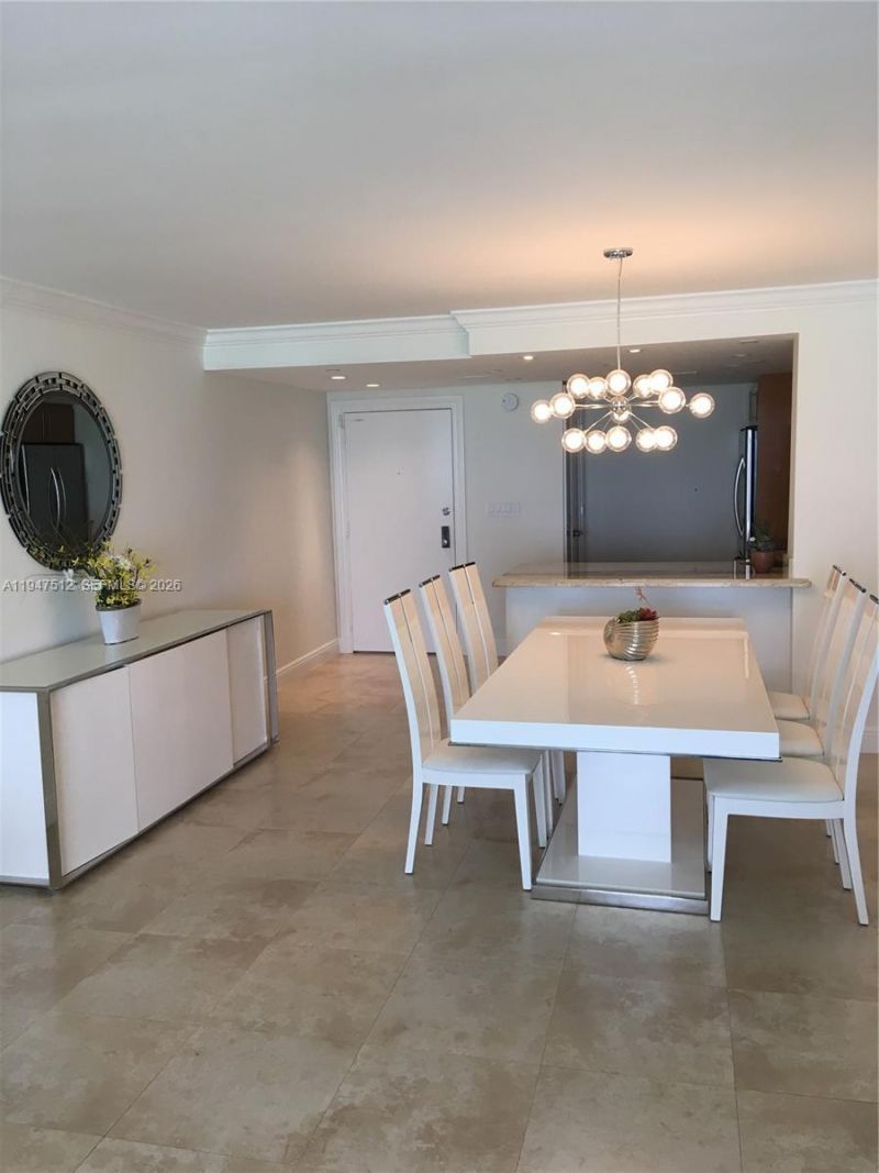 2625 Collins Ave, Unit 1407, Miami Beach, FL 33140 Photo