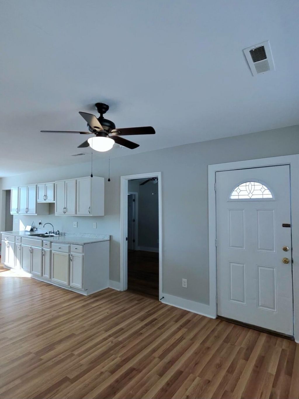 2701 Decatur Street Photo 4