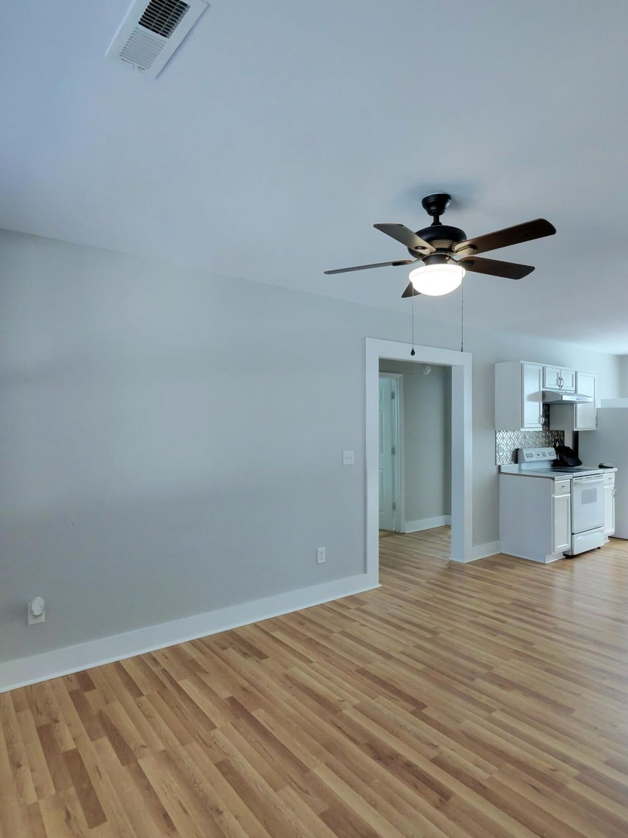 2701 Decatur Street Photo 5