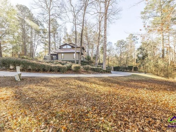 2697 Carriage Court, Macon, GA 31216