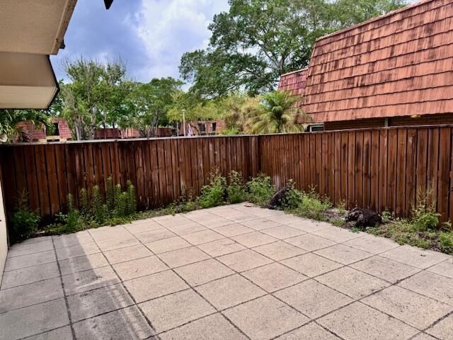 217 Live Oak Lane, Boynton Beach, FL 33436 Photo