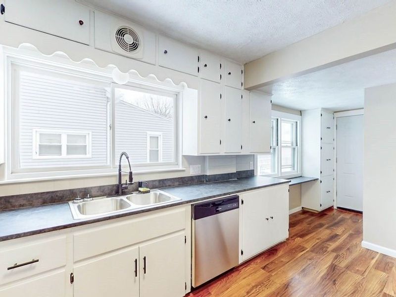 941 Hunt Street, Akron, OH 44306 Photo 13