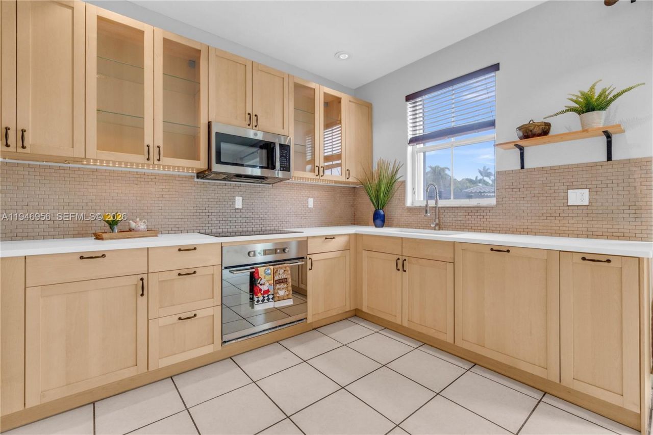 5400 NW 107th Ave, Unit 401, Doral, FL 33178 Photo