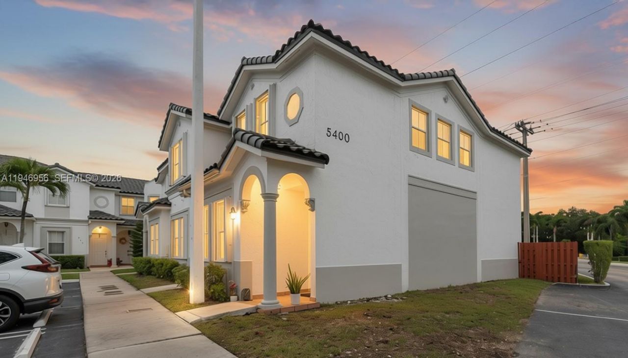 5400 NW 107th Ave, Unit 401, Doral, FL 33178 Photo