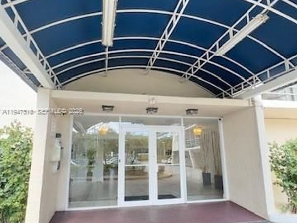 2821 N Miami Beach Blvd, Unit 4M, North Miami Beach, FL 33160