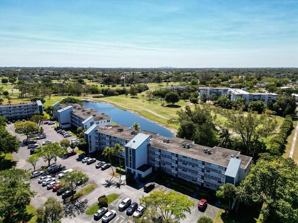 1470 NW 80th Avenue, Unit 204, Margate, FL 33063