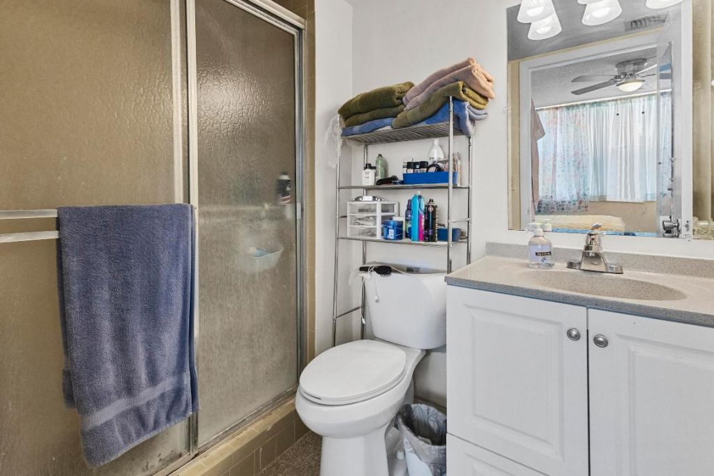 1470 NW 80th Avenue, Unit 204, Margate, FL 33063 Photo