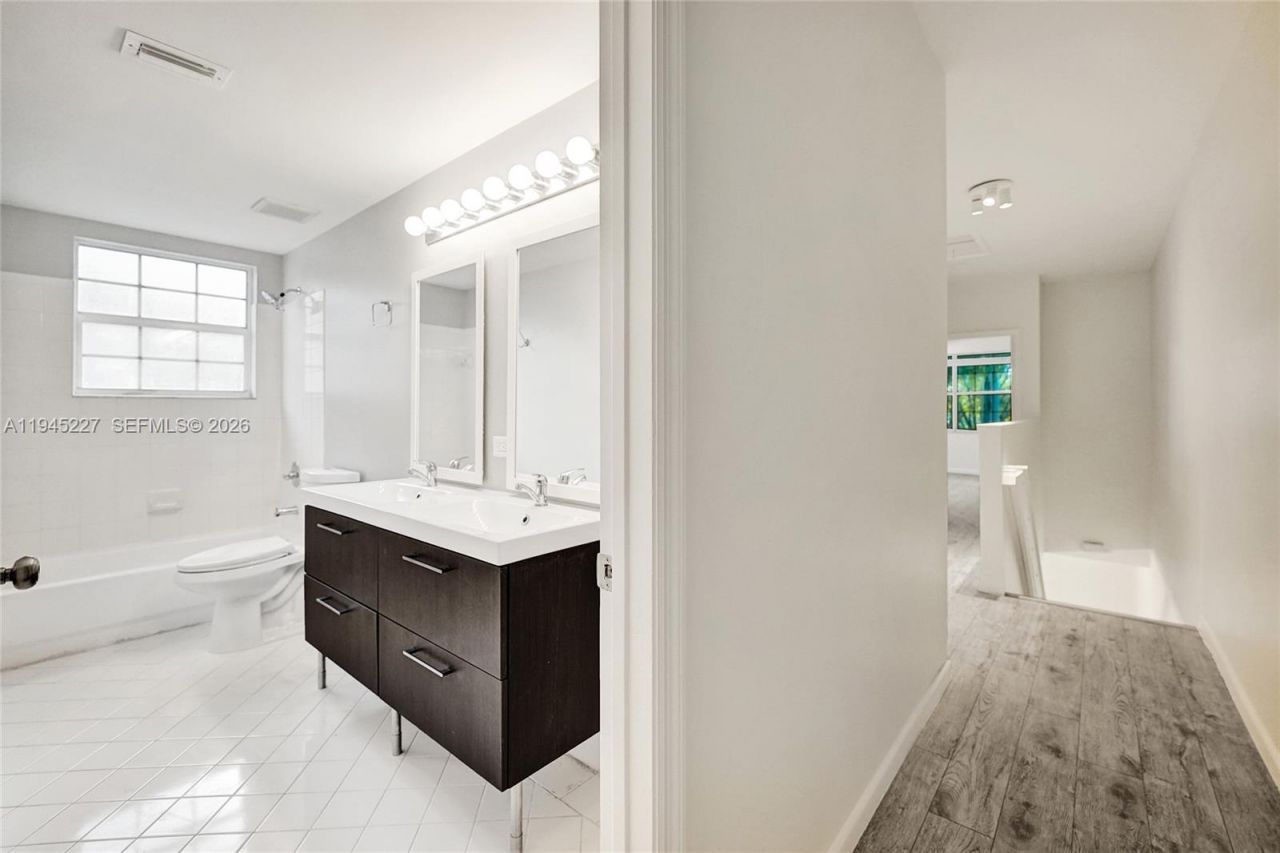 1978 Madeira Dr, Unit 1978, Weston, FL 33327 Photo