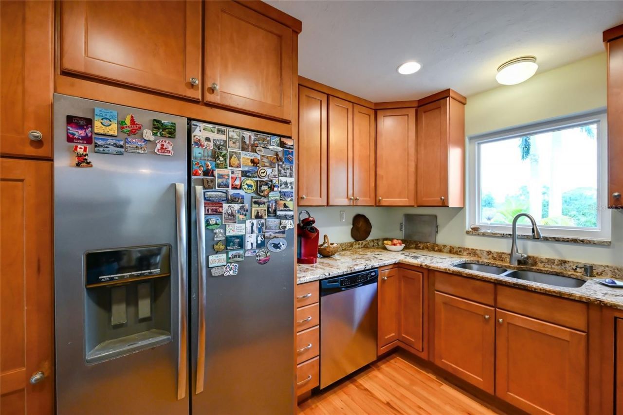 898 Bayshore Drive, Terra Ceia, FL 34250 Photo