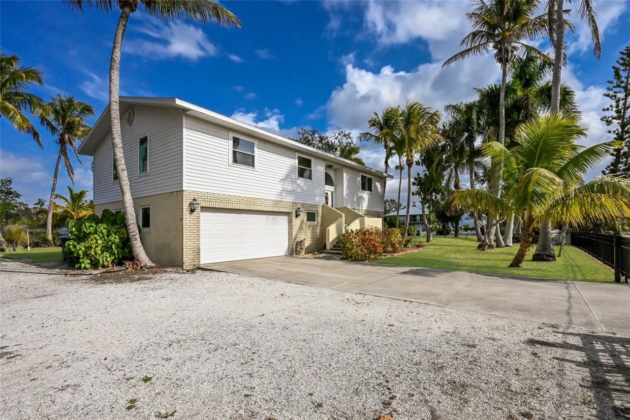 898 Bayshore Drive, Terra Ceia, FL 34250 Photo