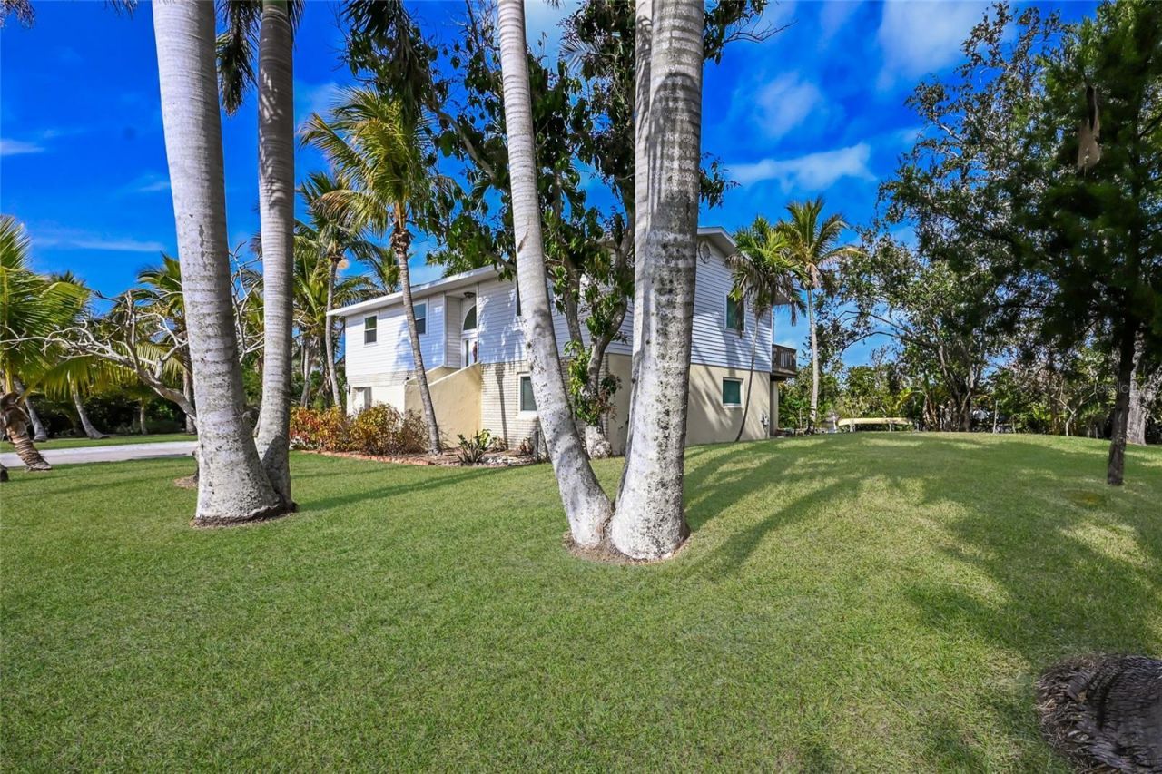 898 Bayshore Drive, Terra Ceia, FL 34250 Photo