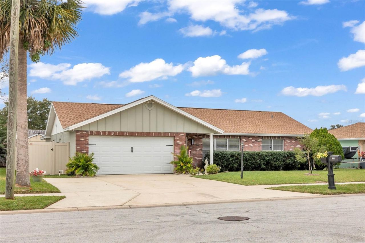 2952 Carriage Drive, South Daytona, FL 32119 Photo