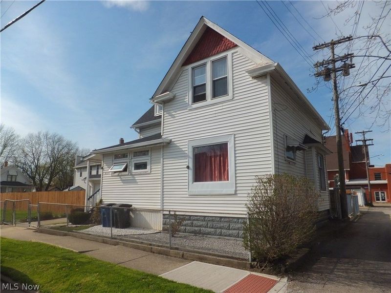 4224 W 43rd Street, Cleveland, OH 44109 Photo 2