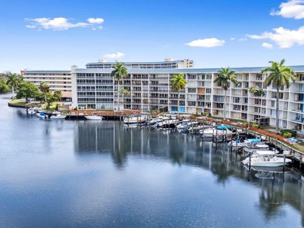 1319 E Hillsboro Blvd, Unit 111, Deerfield Beach, FL 33441