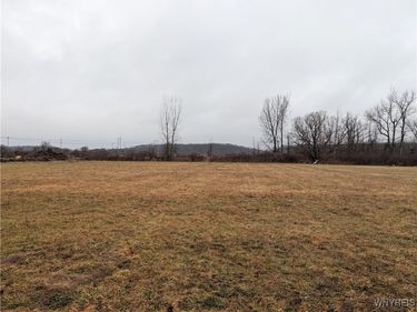 13870 Indian Falls Road, Akron, NY 14001