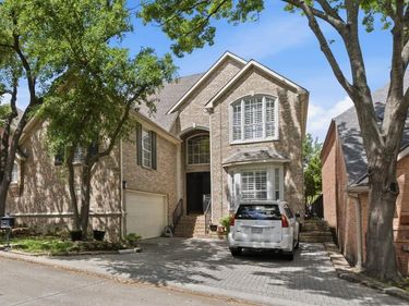 23 Ashton Court, Dallas, TX 75230