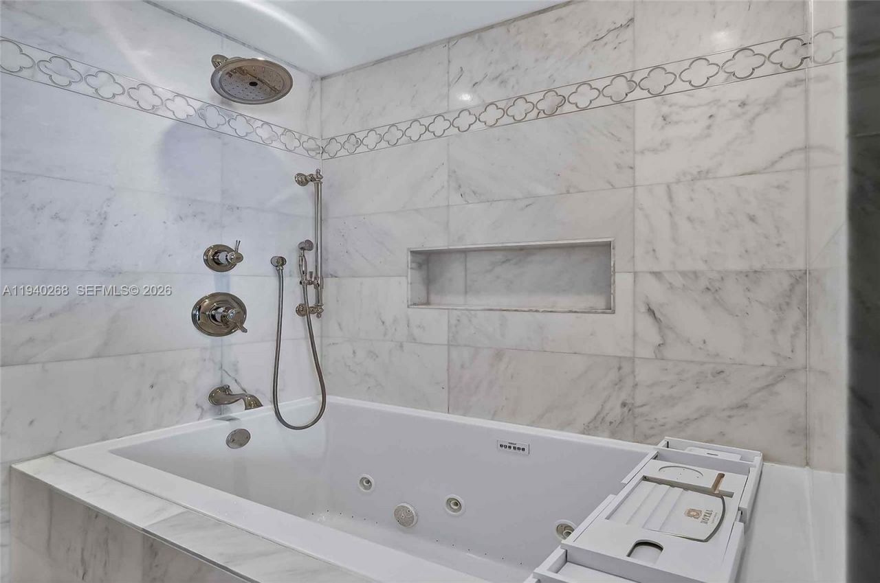 1330 West Ave, Unit 3014, Miami Beach, FL 33139 Photo