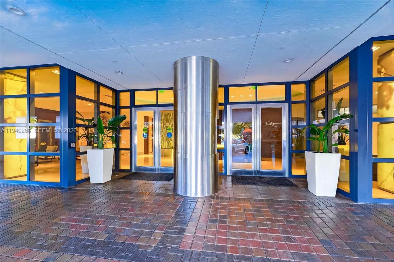 1330 West Ave, Unit 3014, Miami Beach, FL 33139 Photo