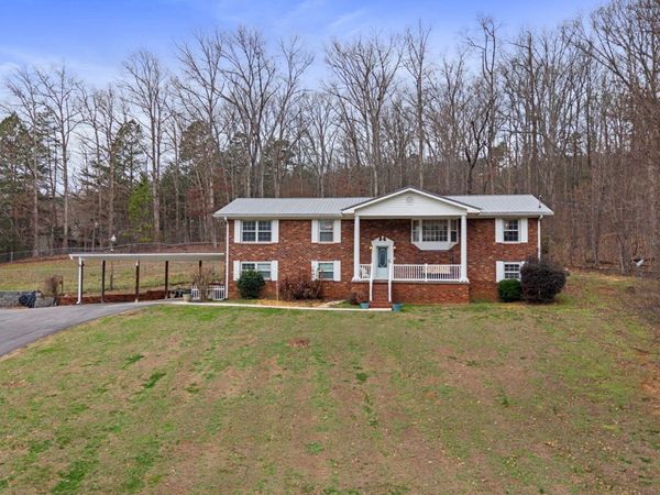 5033 Frontage Road NW, Cleveland, TN 37312