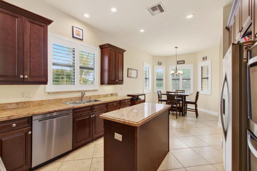 3415 Collonade Drive, Wellington, FL 33449 Photo