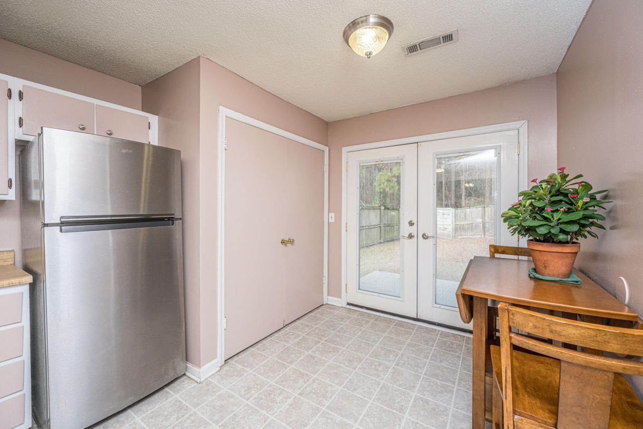 721 Temple Road Photo 10