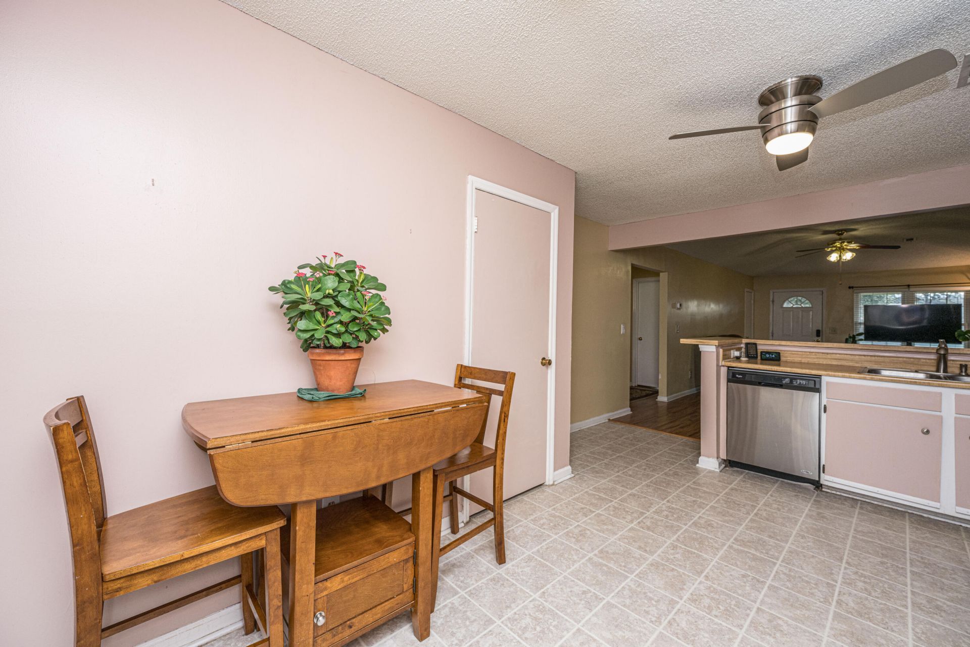 721 Temple Road Photo 12